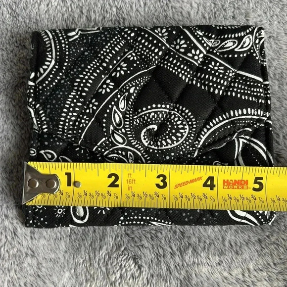 Vera Bradley RFID Mini Tri-Fold Wallet in Cotton Stellar Paisley NWT - Picture 4 of 5